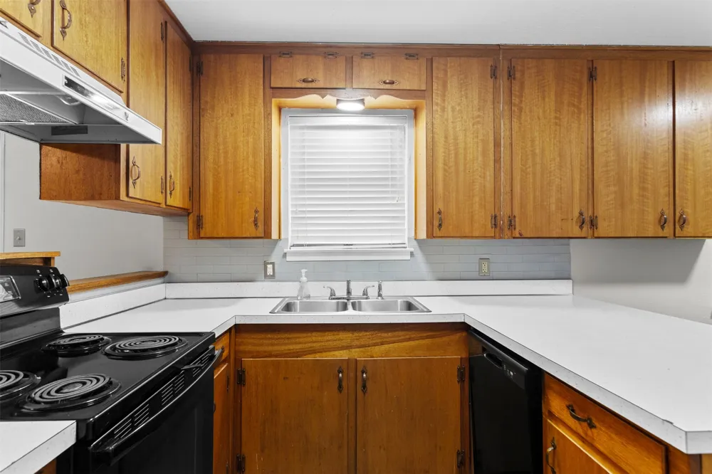509 NW Renfro Street Burleson, TX 76028