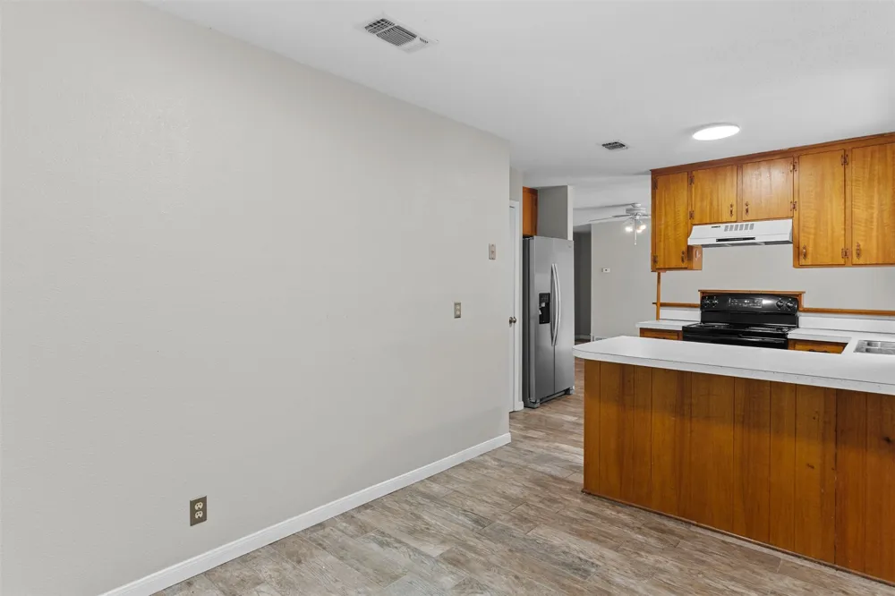 509 NW Renfro Street Burleson, TX 76028