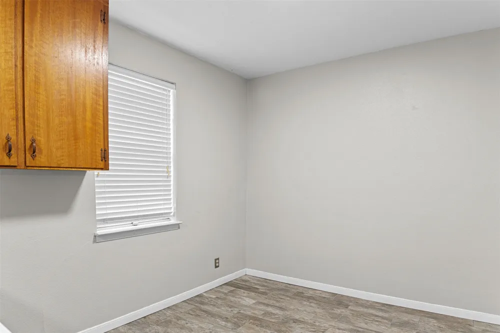 509 NW Renfro Street Burleson, TX 76028