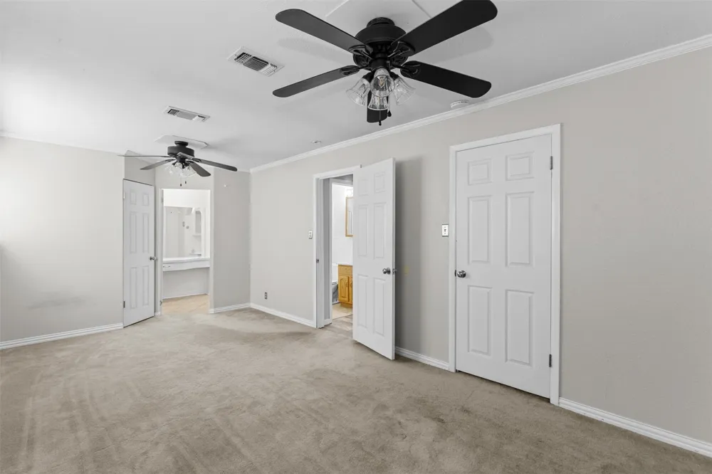 509 NW Renfro Street Burleson, TX 76028