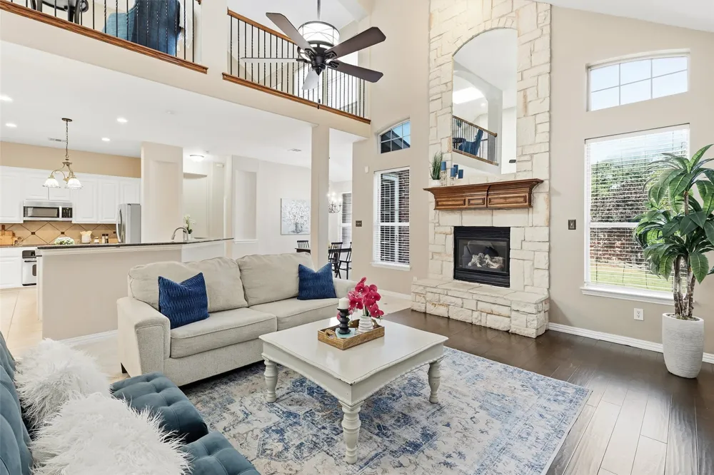 8912 Wyatt Circle Lantana, TX 76226