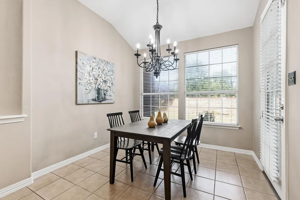 8912 Wyatt Circle Lantana, TX 76226