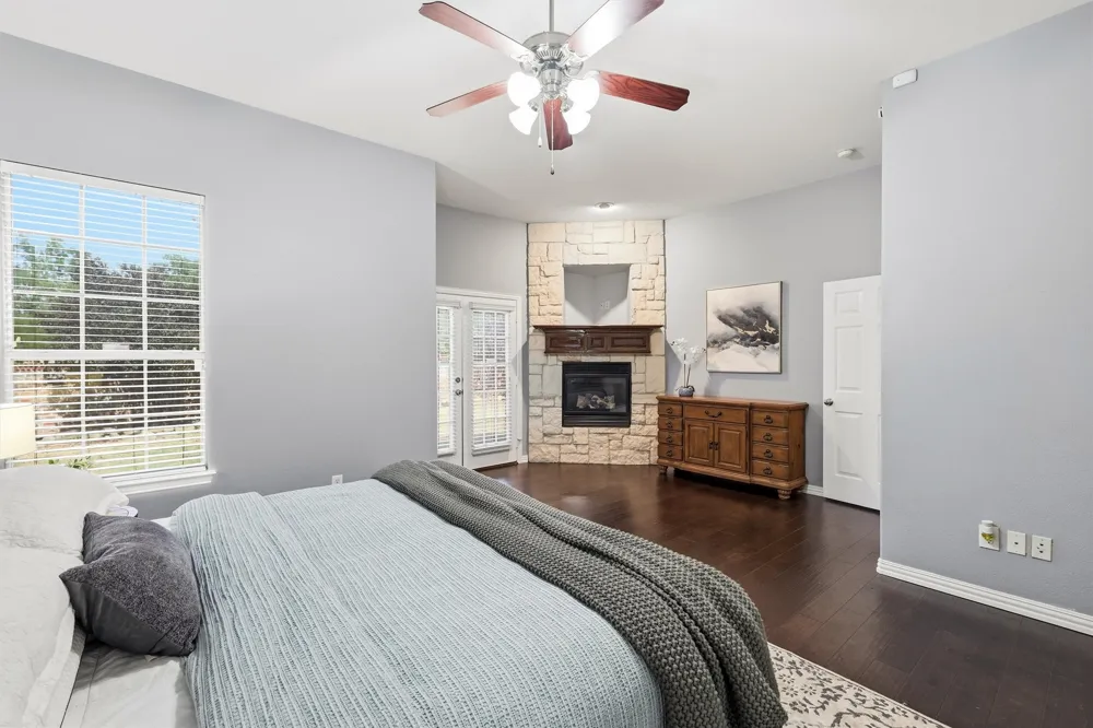 8912 Wyatt Circle Lantana, TX 76226