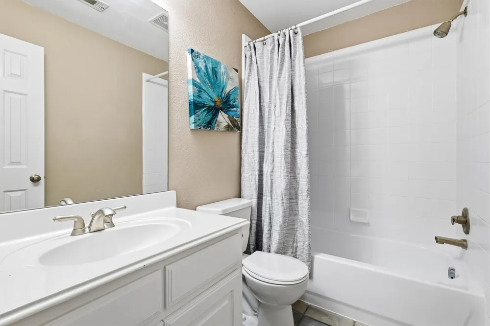 8912 Wyatt Circle Lantana, TX 76226