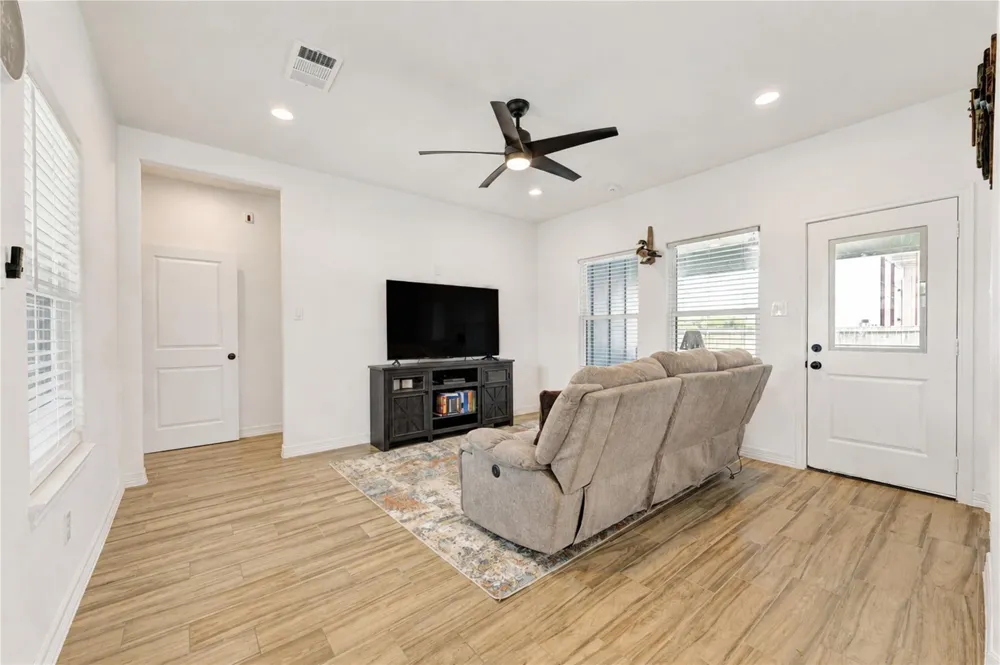 7610 Avenue G Beasley, TX 77417