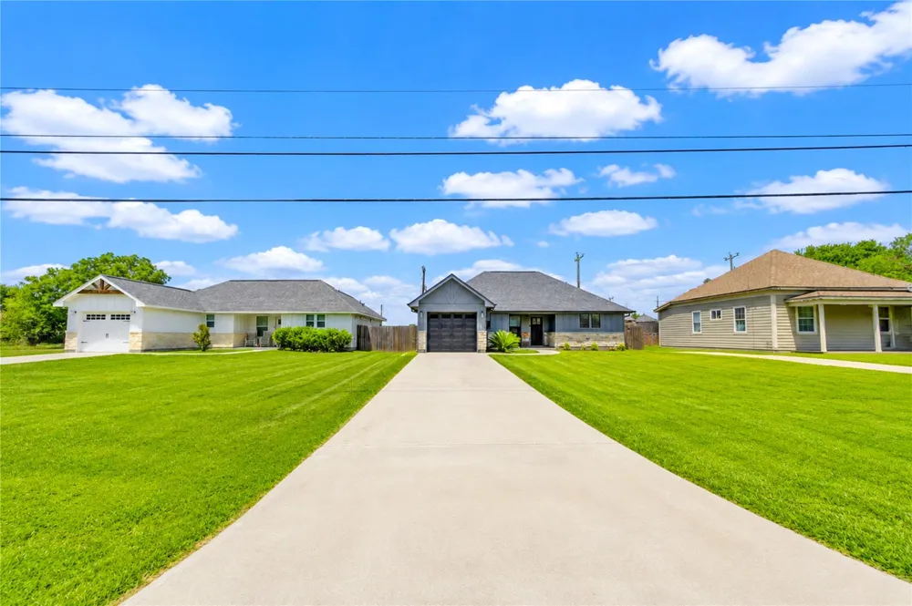 7610 Avenue G Beasley, TX 77417