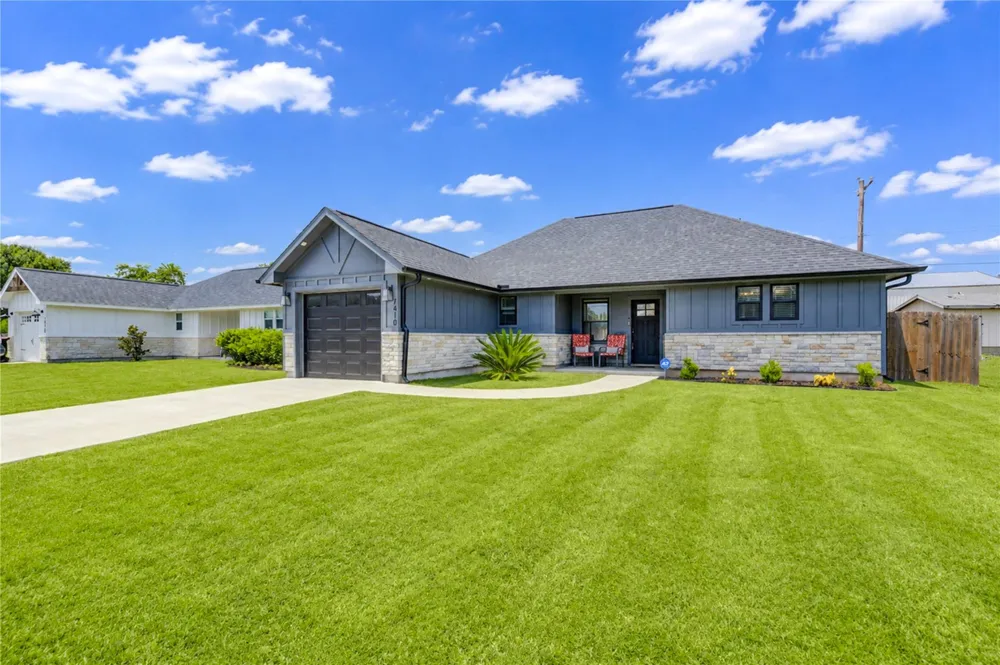 7610 Avenue G Beasley, TX 77417