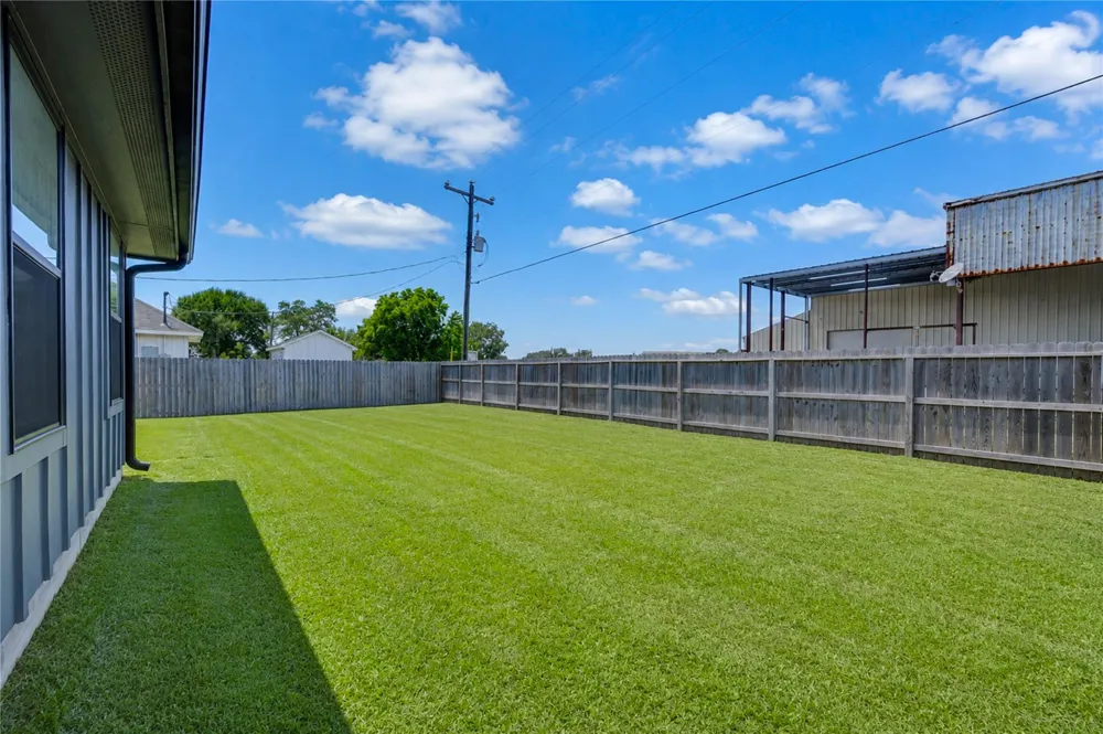 7610 Avenue G Beasley, TX 77417