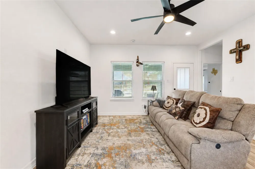 7610 Avenue G Beasley, TX 77417