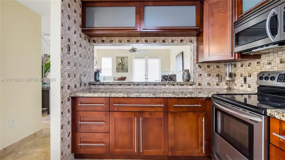 2005 Ocean Walk ter Lauderdale By The Sea, FL 33062