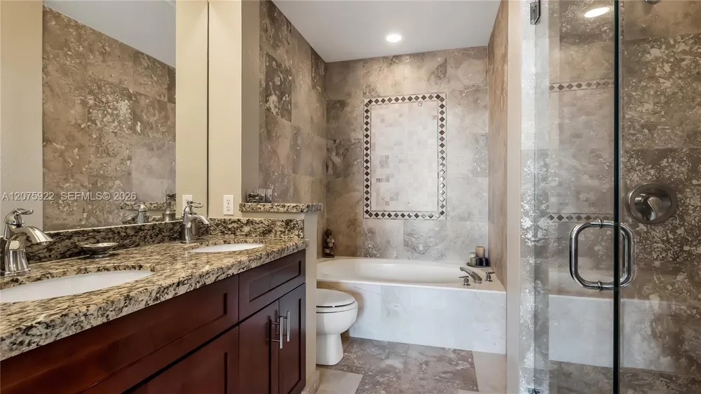2005 Ocean Walk ter Lauderdale By The Sea, FL 33062