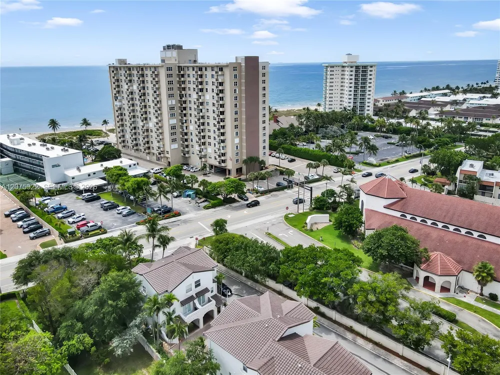 2005 Ocean Walk ter Lauderdale By The Sea, FL 33062