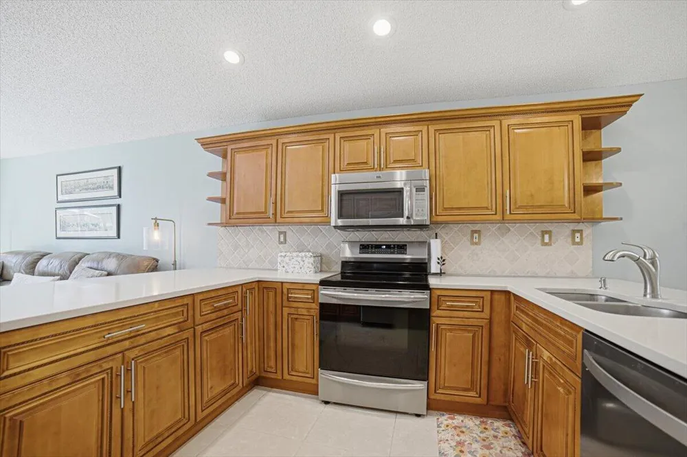 5026 PRAIRIE DUNES VILLAGE CIRCLE Lake Worth, FL 33463