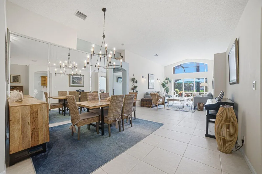 5026 PRAIRIE DUNES VILLAGE CIRCLE Lake Worth, FL 33463