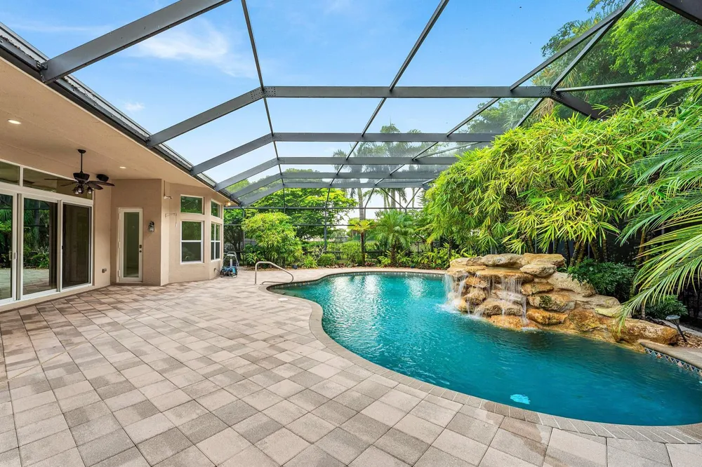 10582 Whitewind Circle Boynton Beach, FL 33473
