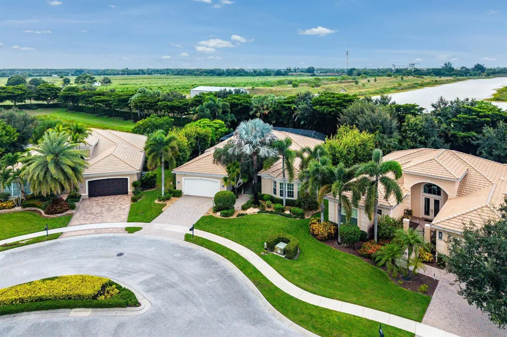 10582 Whitewind Circle Boynton Beach, FL 33473