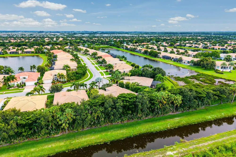10582 Whitewind Circle Boynton Beach, FL 33473