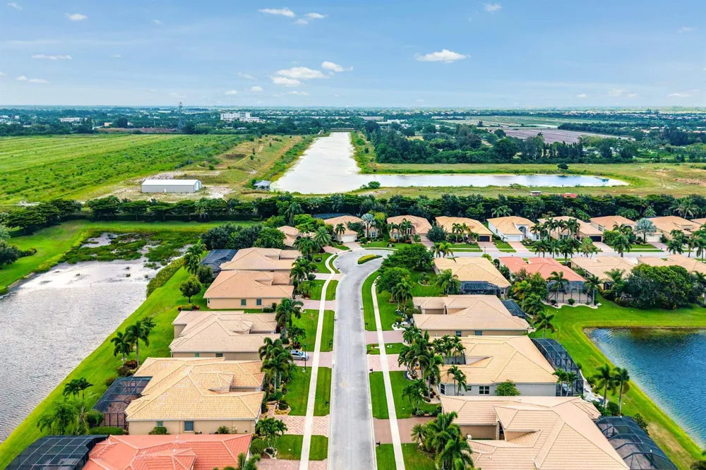 10582 Whitewind Circle Boynton Beach, FL 33473