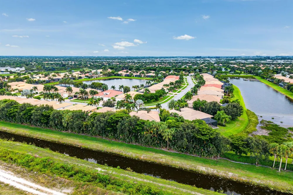 10582 Whitewind Circle Boynton Beach, FL 33473