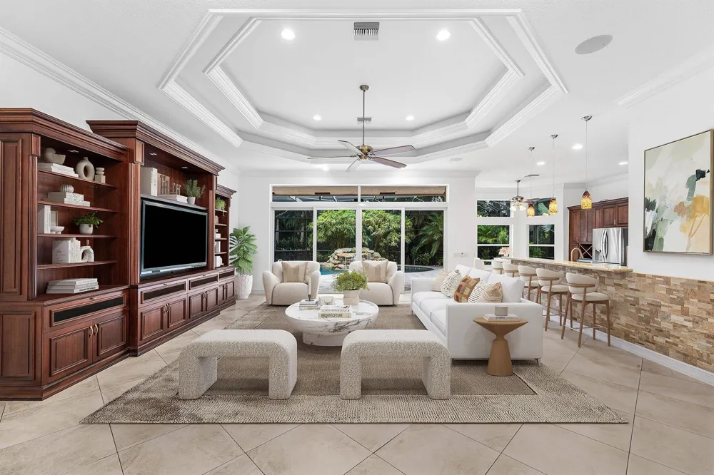 10582 Whitewind Circle Boynton Beach, FL 33473