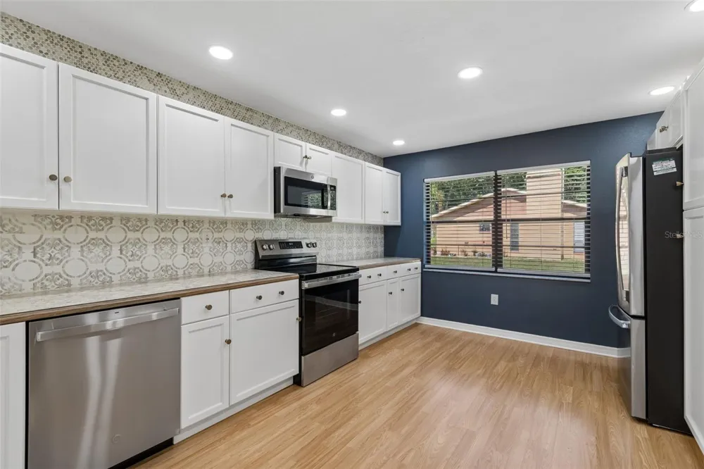 9329 AMAZON DRIVE New Port Richey, FL 34655