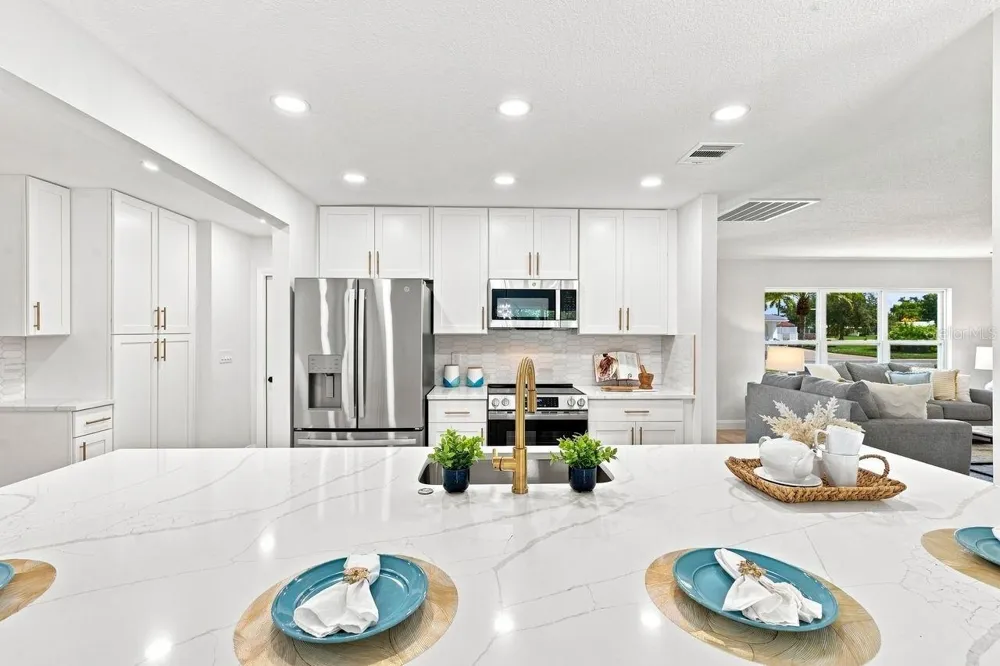 212 GIOTTO DRIVE Nokomis, FL 34275
