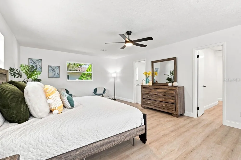 212 GIOTTO DRIVE Nokomis, FL 34275