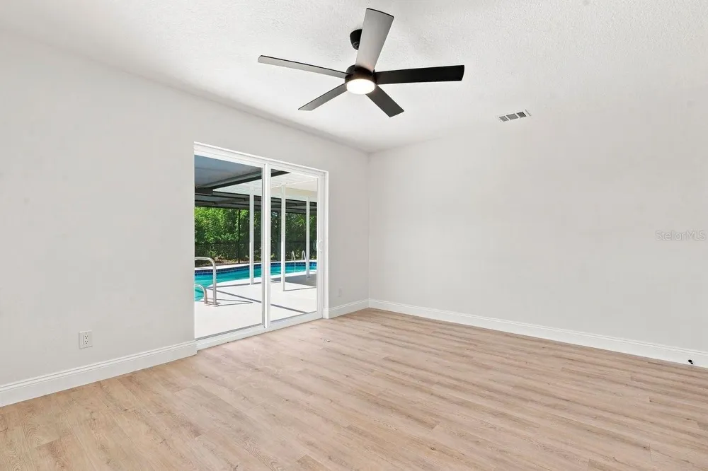 212 GIOTTO DRIVE Nokomis, FL 34275