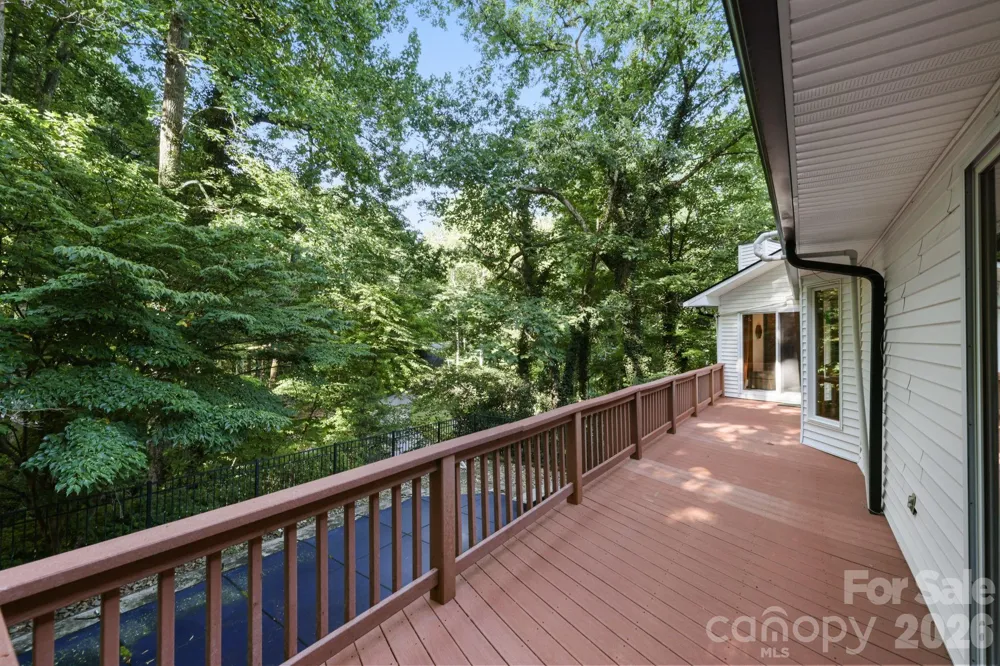 18 E Rosewood Trail Hendersonville, NC 28739