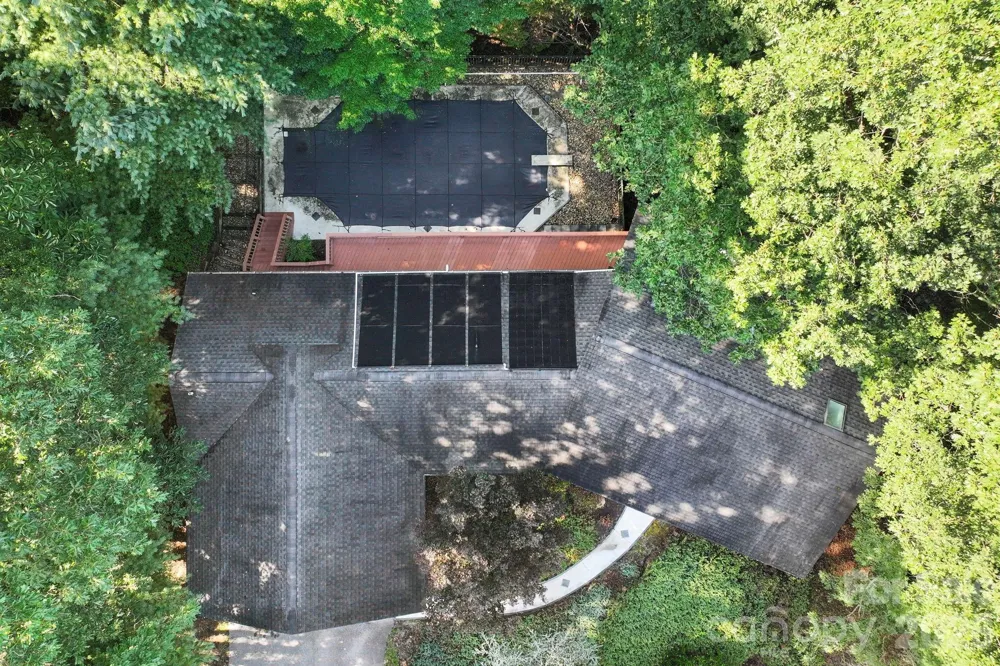 18 E Rosewood Trail Hendersonville, NC 28739