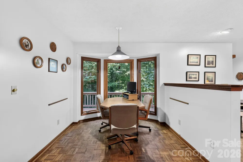 18 E Rosewood Trail Hendersonville, NC 28739
