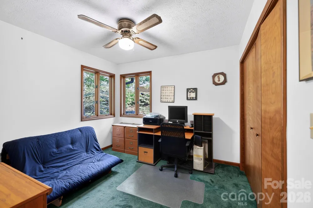 18 E Rosewood Trail Hendersonville, NC 28739