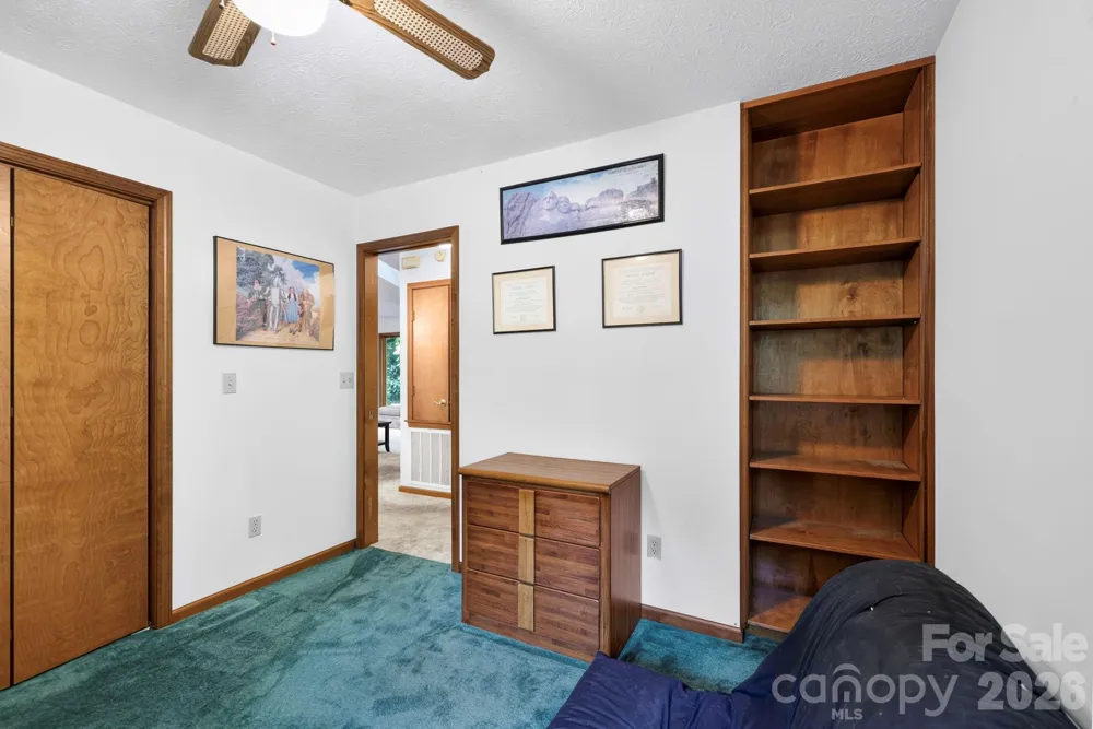 18 E Rosewood Trail Hendersonville, NC 28739
