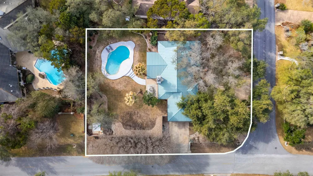 622 Robin Dale Drive Lakeway, TX 78734