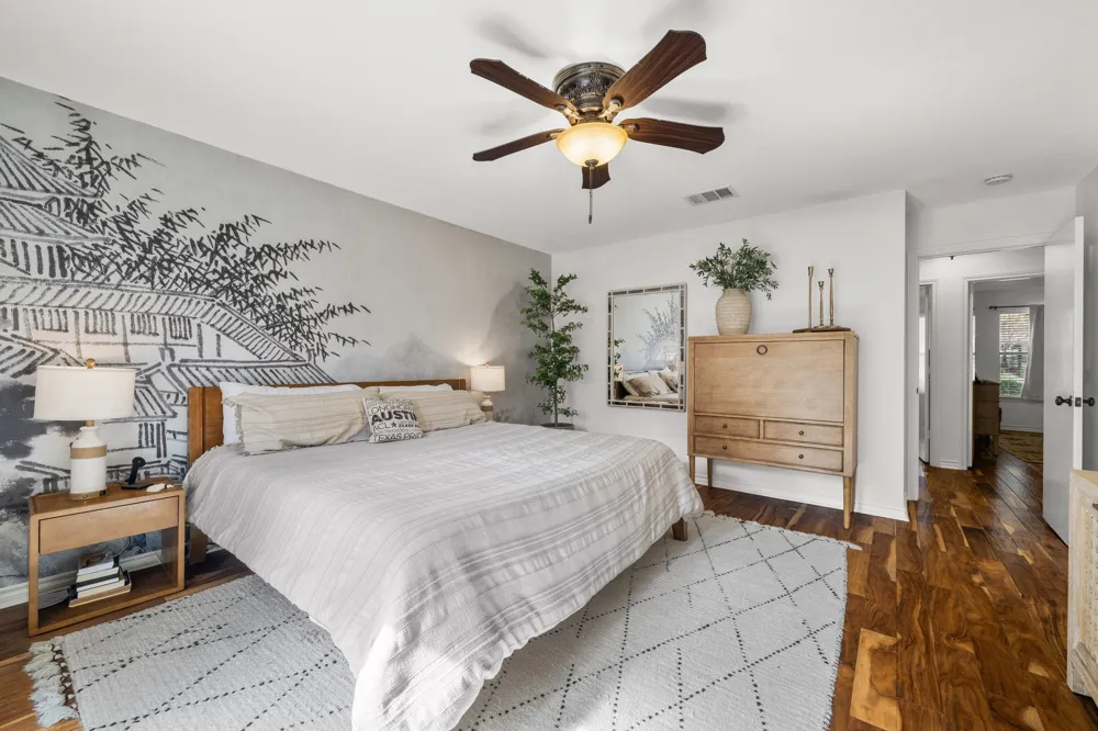 622 Robin Dale Drive Lakeway, TX 78734