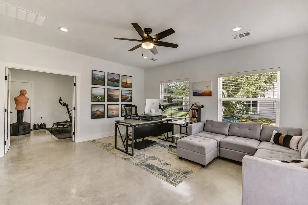 101 Sundance Trail Dripping Springs, TX 78620
