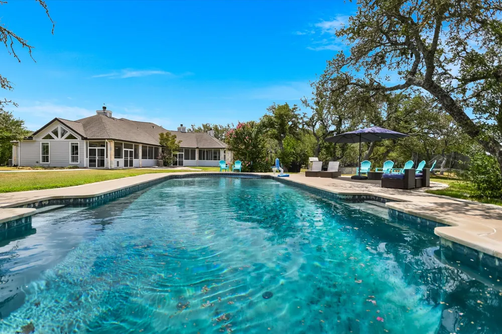 101 Sundance Trail Dripping Springs, TX 78620