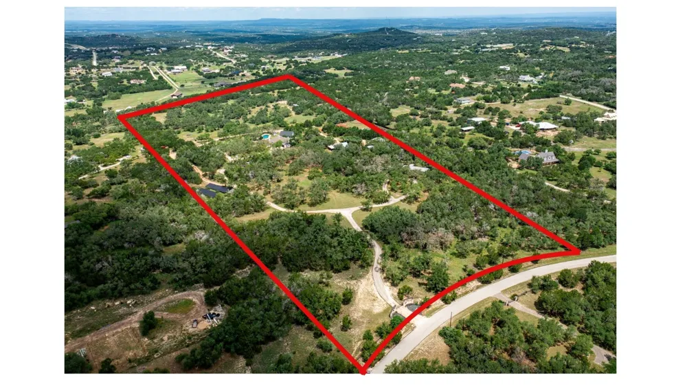 101 Sundance Trail Dripping Springs, TX 78620