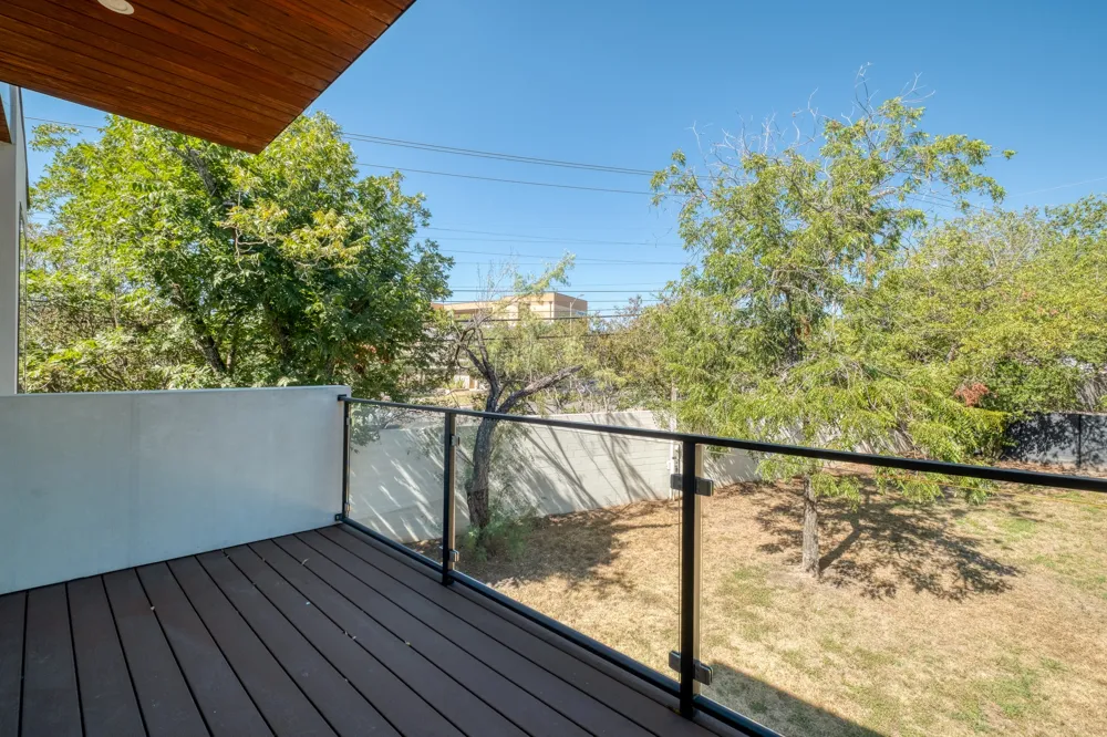 5700 LOUISE LANE Austin, TX 78757