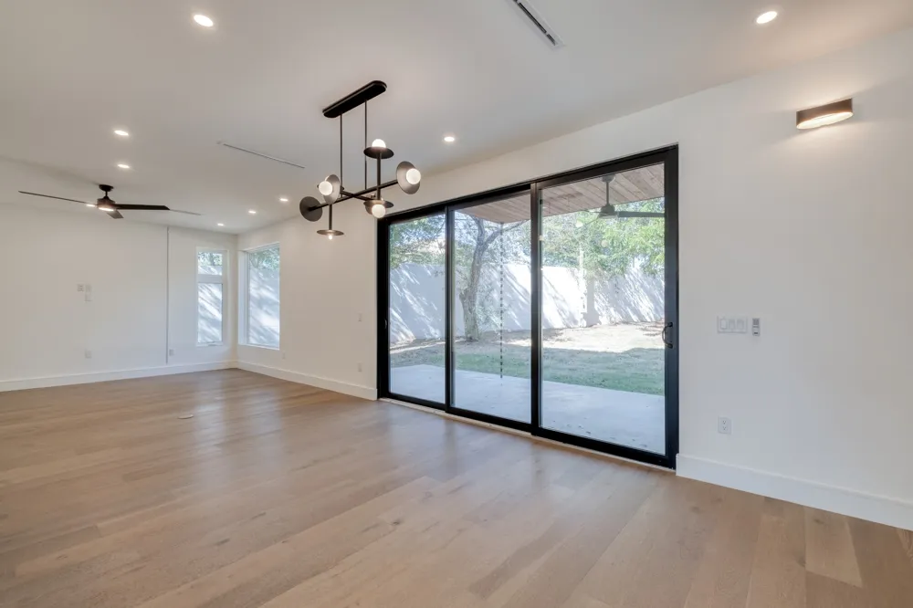 5700 LOUISE LANE Austin, TX 78757