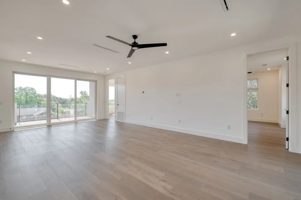 5700 LOUISE LANE Austin, TX 78757