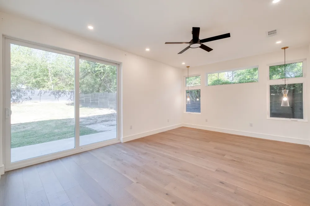 5700 LOUISE LANE Austin, TX 78757