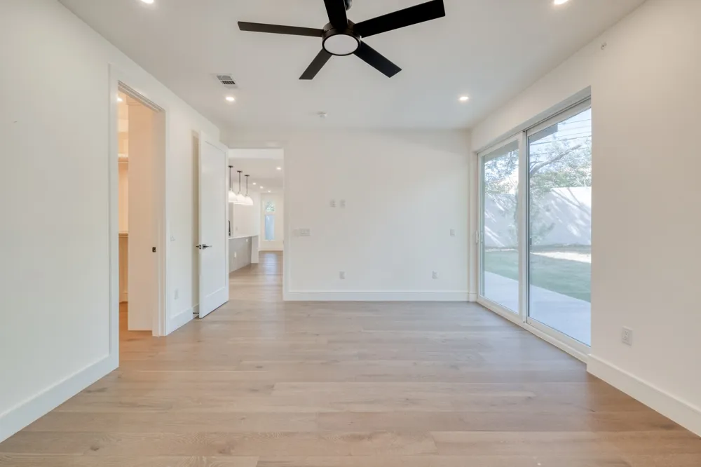 5700 LOUISE LANE Austin, TX 78757