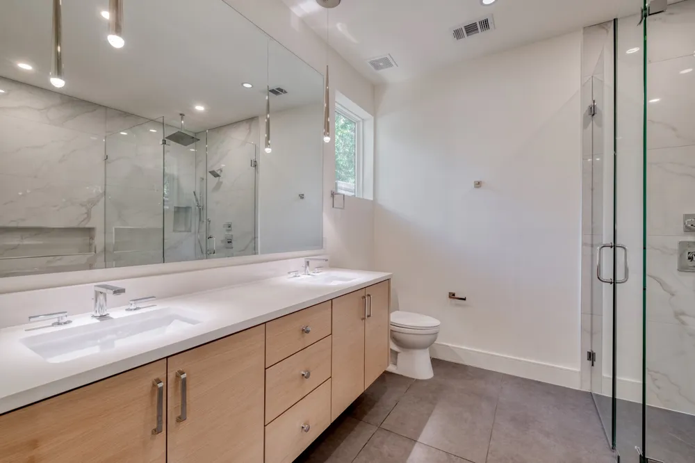 5700 LOUISE LANE Austin, TX 78757