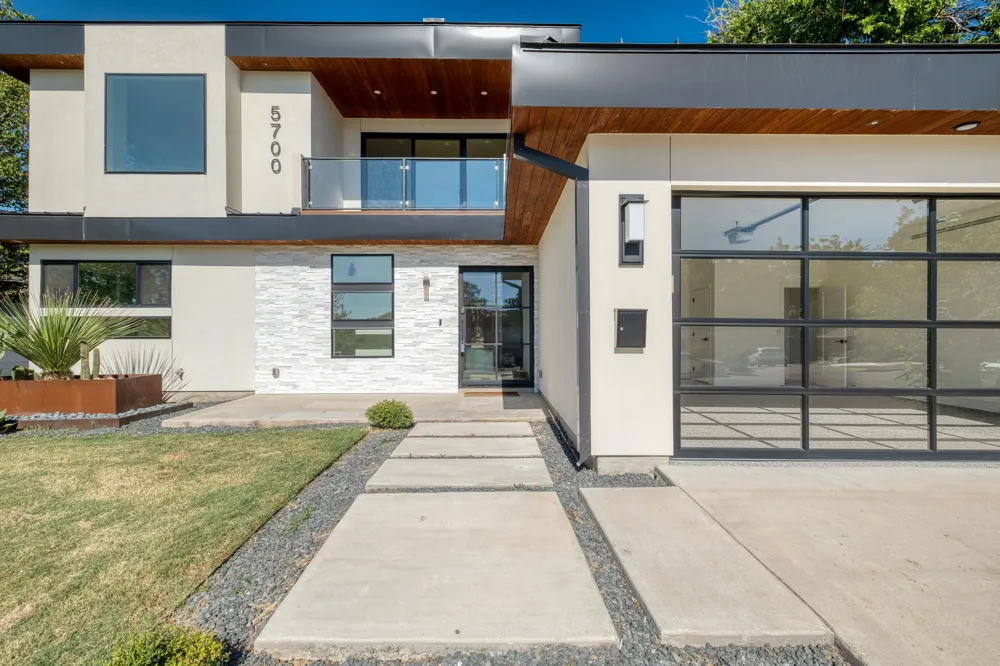 5700 LOUISE LANE Austin, TX 78757