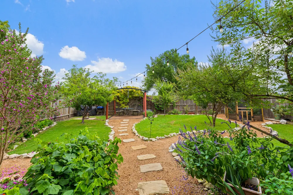 4516 Tiddle Lane Pflugerville, TX 78660