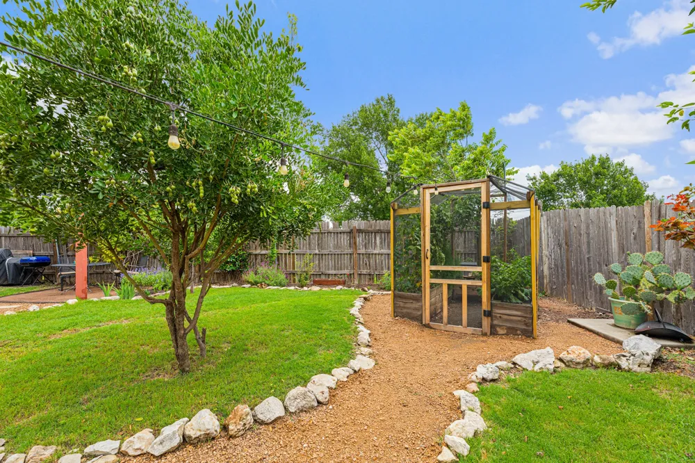 4516 Tiddle Lane Pflugerville, TX 78660