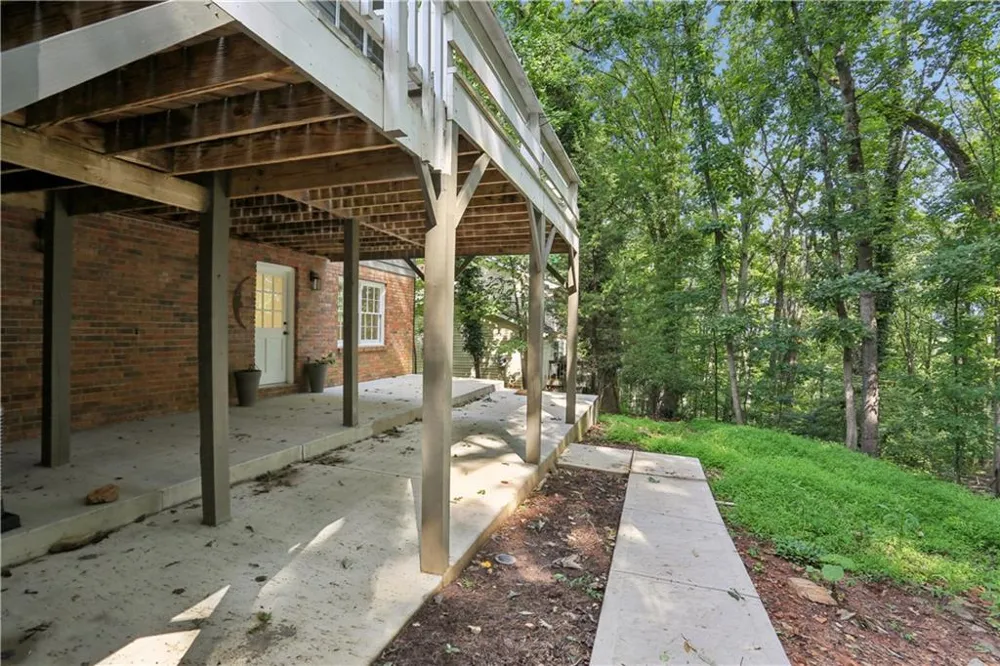 2063 Six Branches Drive Roswell, GA 30076