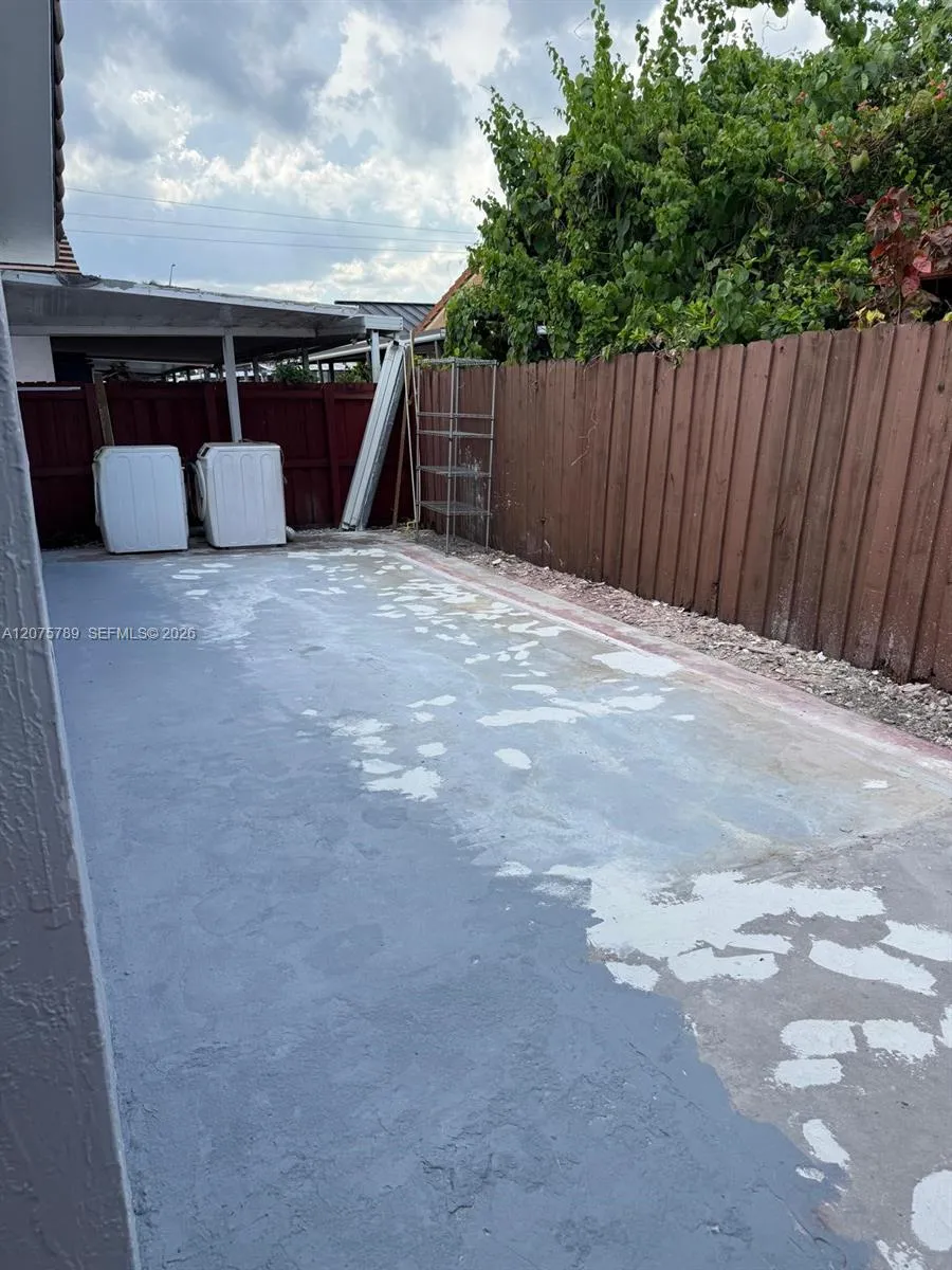 2775 W 71st Pl #0 Hialeah, FL 33016