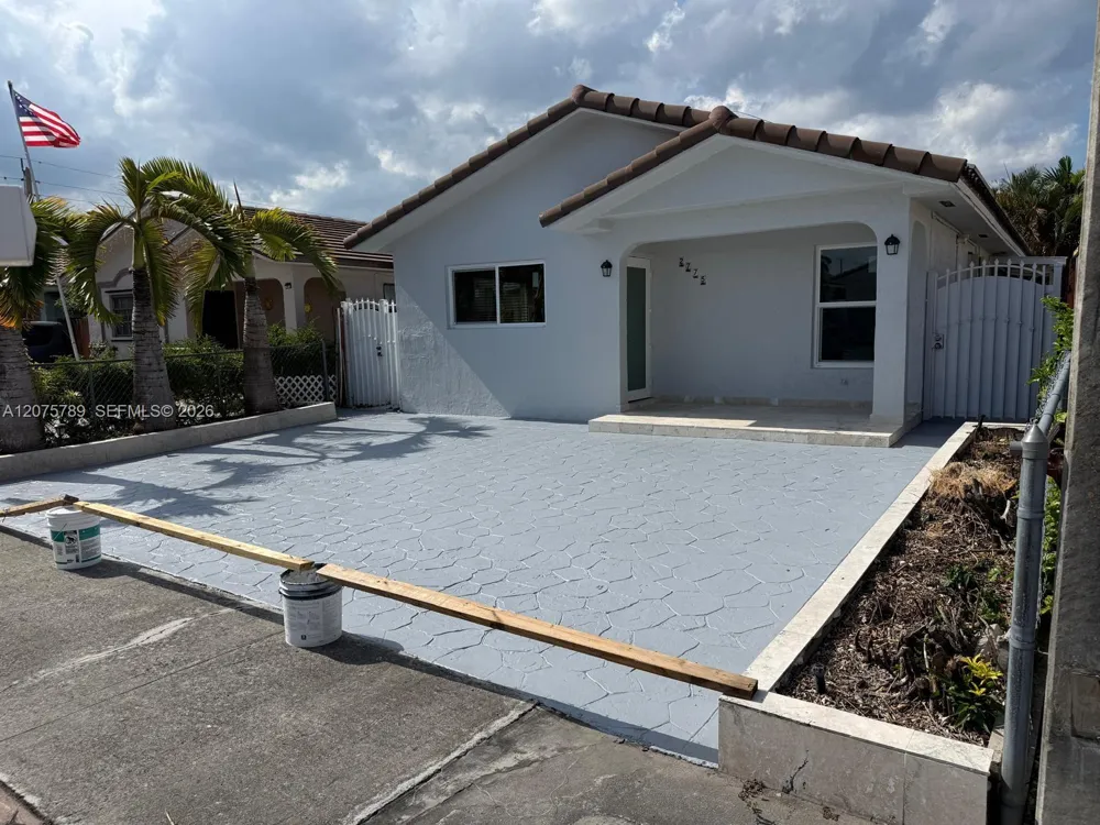 2775 W 71st Pl #0 Hialeah, FL 33016